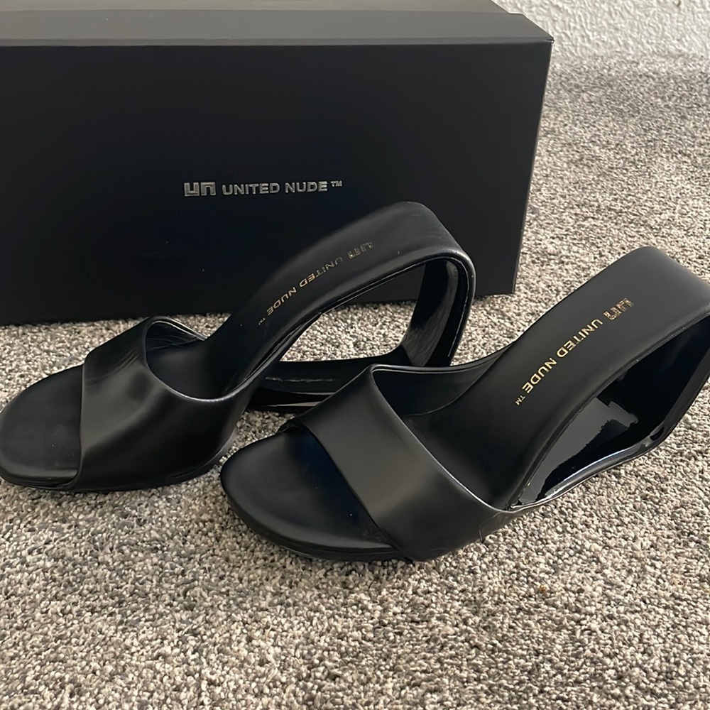 United Nude Mobius Hi - Black Slide Sandals